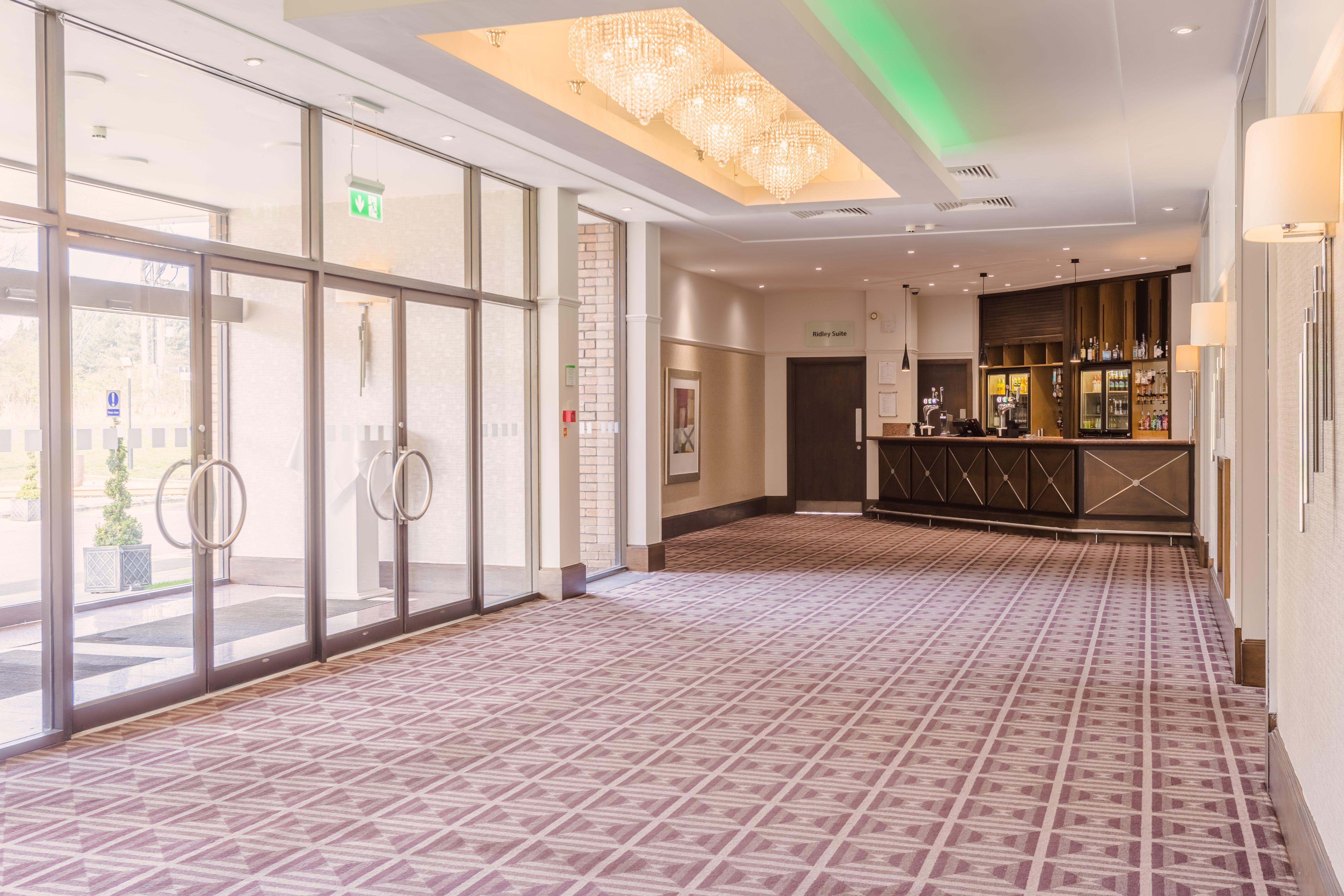 Holiday Inn Newcastle Gosforth Park By Ihg Seaton Burn Exterior photo