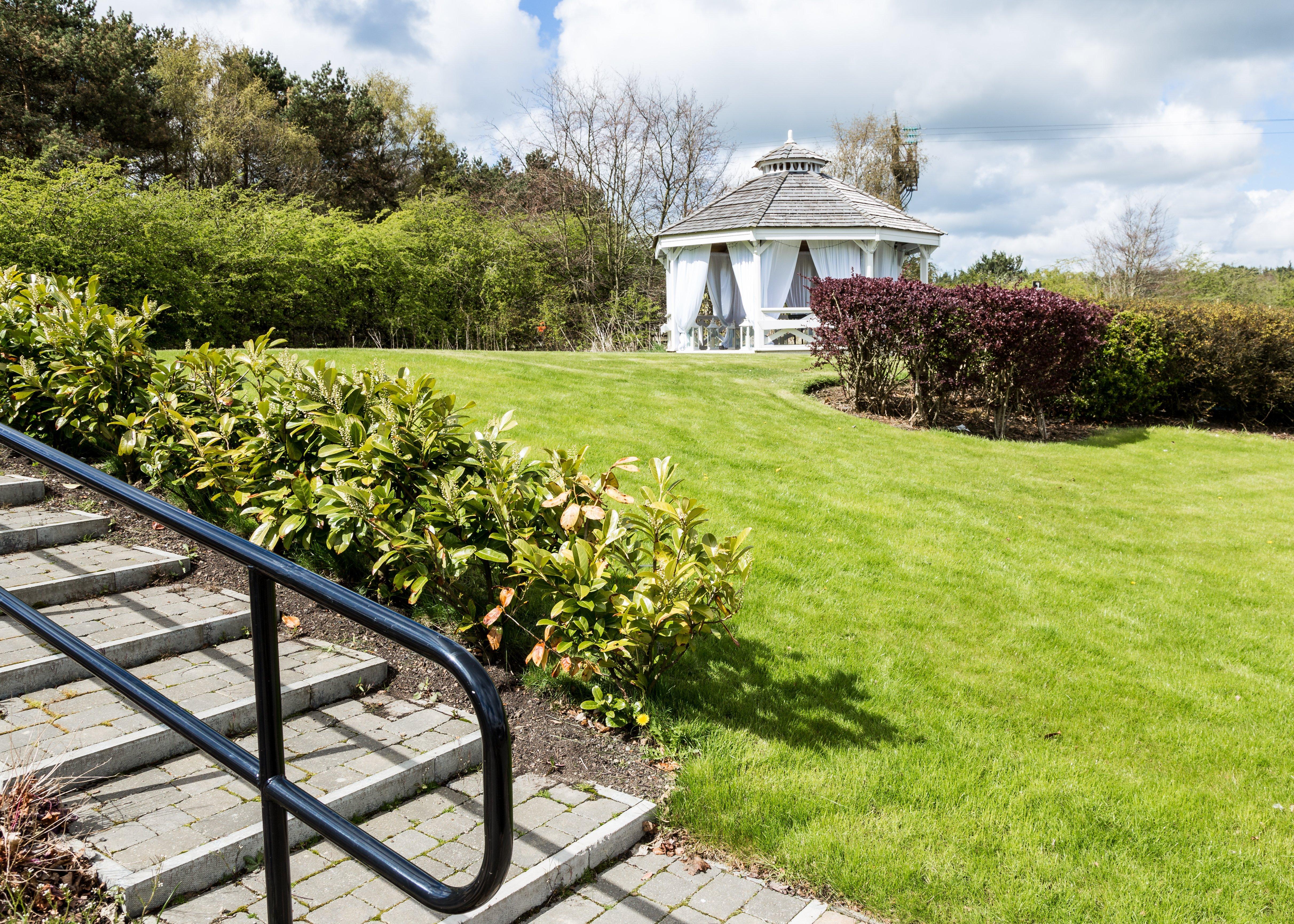 Holiday Inn Newcastle Gosforth Park By Ihg Seaton Burn Exterior photo