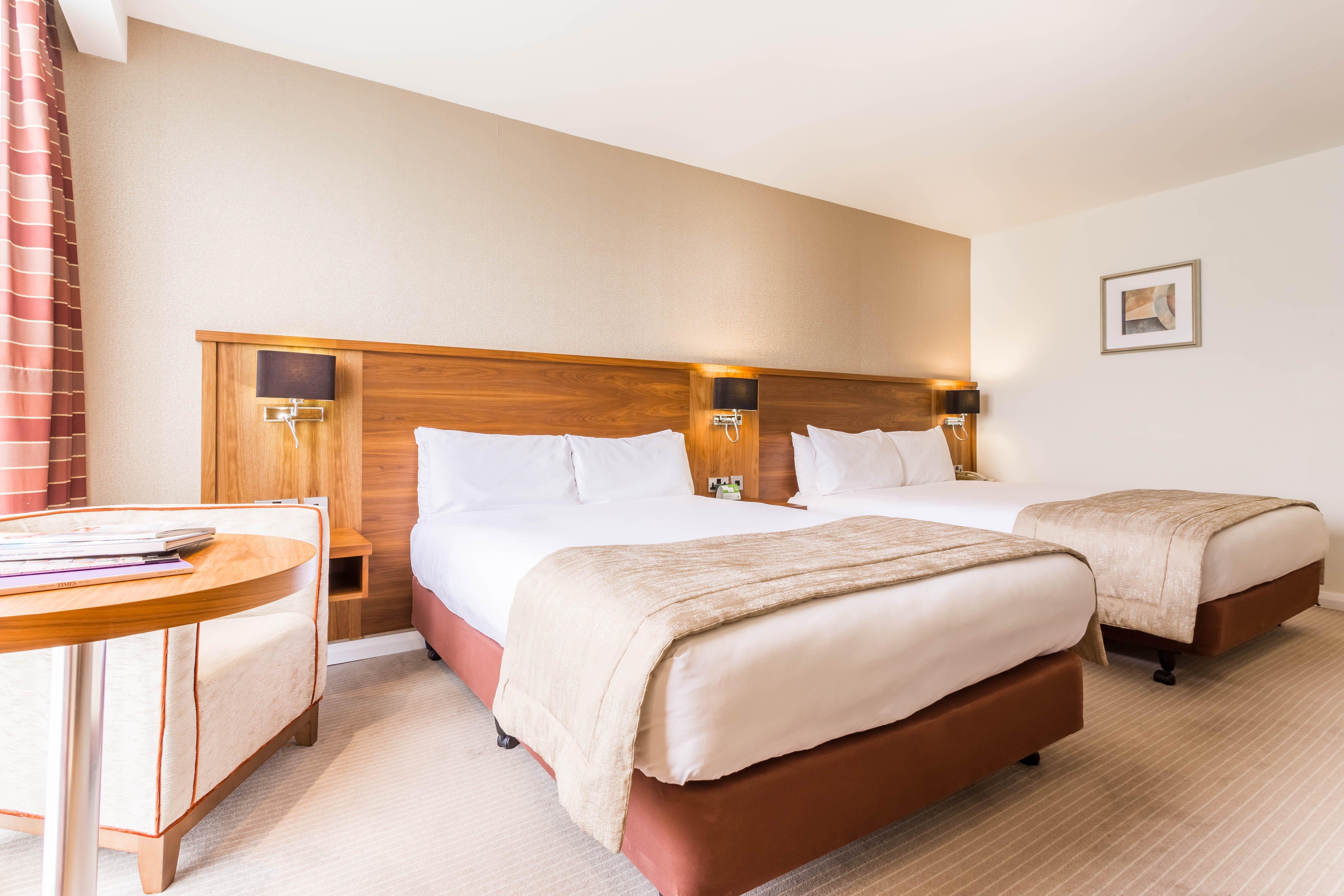 Holiday Inn Newcastle Gosforth Park By Ihg Seaton Burn Exterior photo