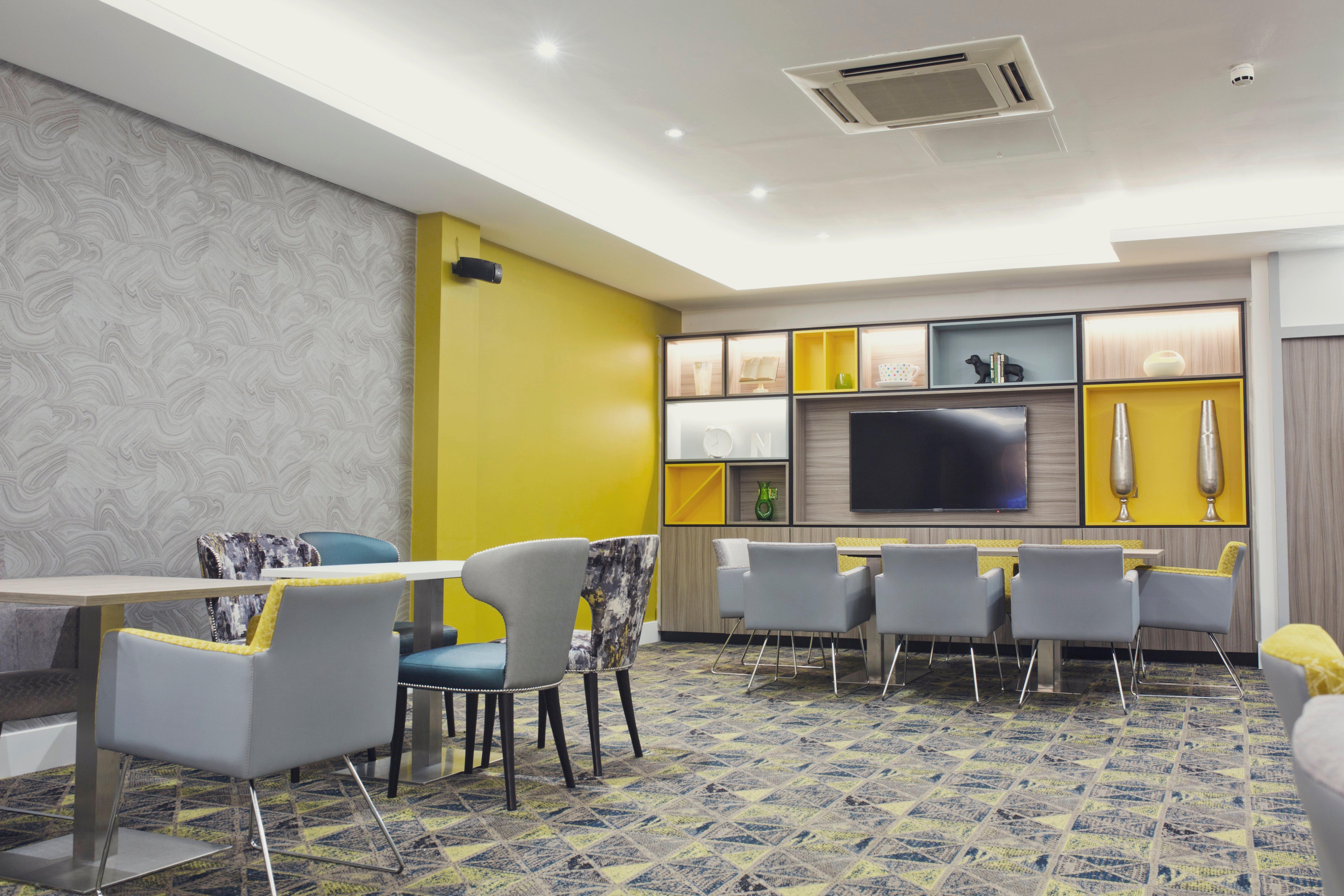 Holiday Inn Newcastle Gosforth Park By Ihg Seaton Burn Exterior photo